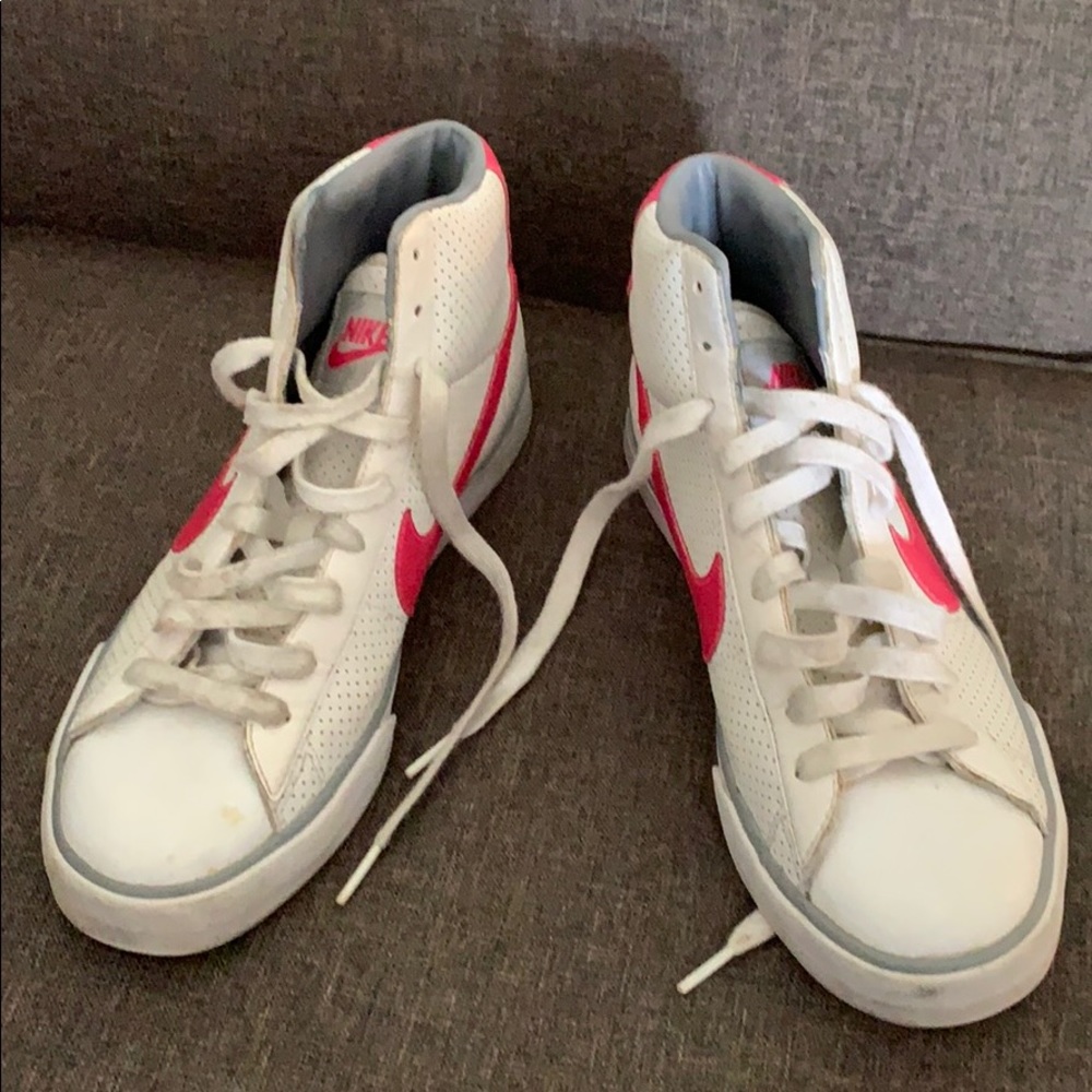 Nike shoes